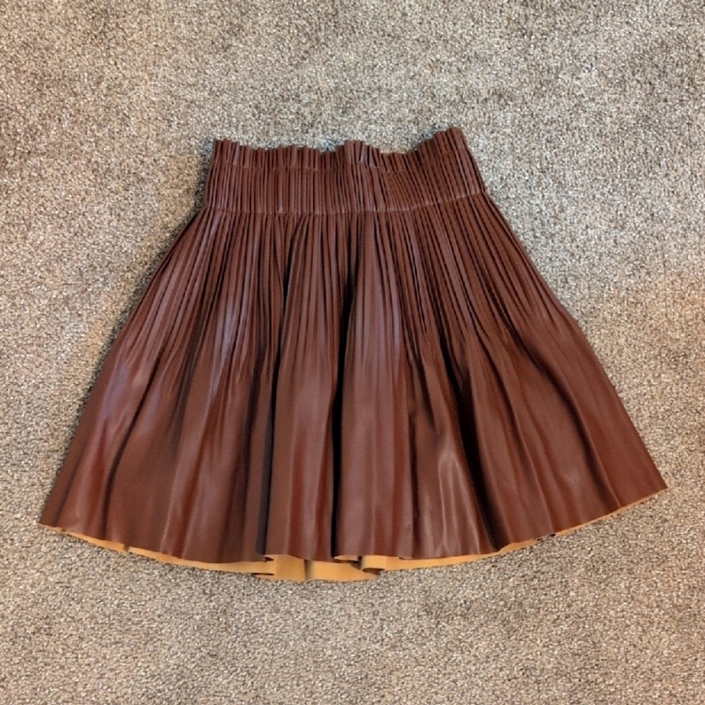 Elegant Brown Pleated Skirt
